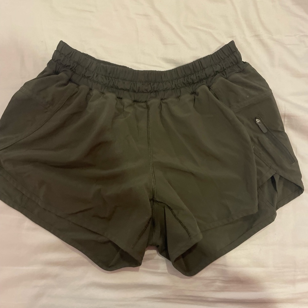 size eight lululemon hotty hot shorts in camo green
